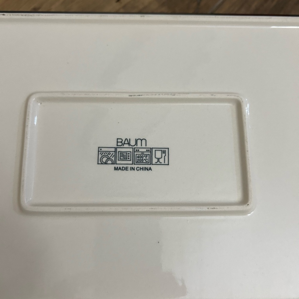 Cream Ceramic Dinnerware Dish